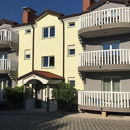 Apartments Barbic Umag Exterior photo