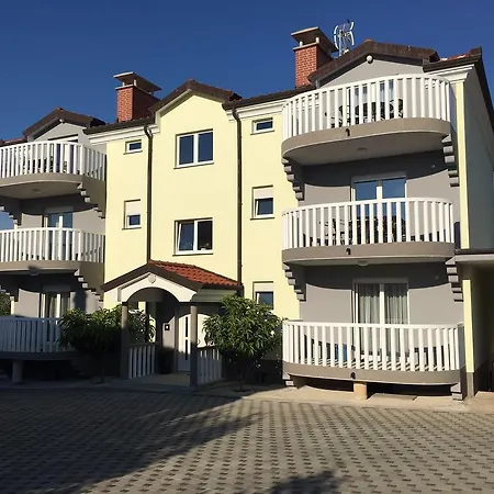 Apartments Barbic Umag Exterior photo